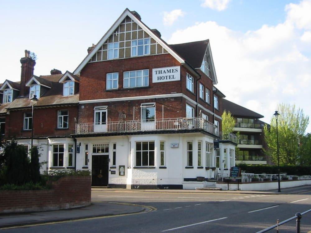 Uno Hotel Thames Maidenhead Bagian luar foto