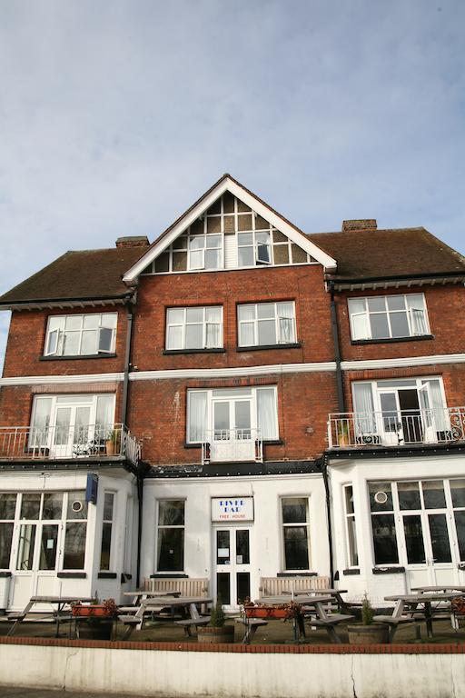Uno Hotel Thames Maidenhead Bagian luar foto